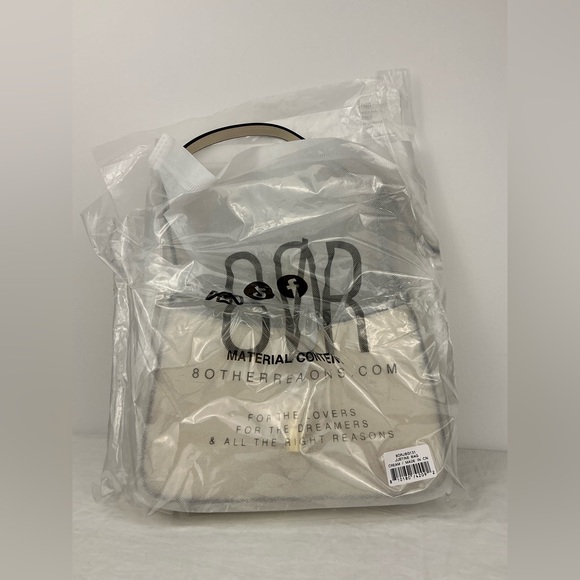 8 Other Reasons Justine Shoulder Bag in Butter Cream - Picture 11 of 12